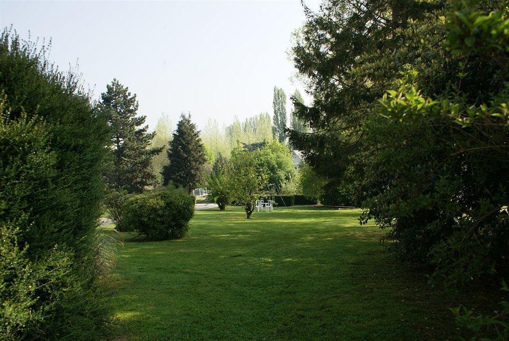 Hotel-Restaurant De L'Abbaye Plancoet ภายนอก รูปภาพ